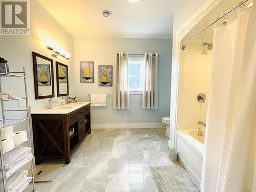 30 Edgewater Lane, Torbay, NL - Indoor Photo Showing Bathroom