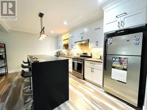 30 Edgewater Lane, Torbay, NL - Indoor Photo Showing Kitchen With Upgraded Kitchen