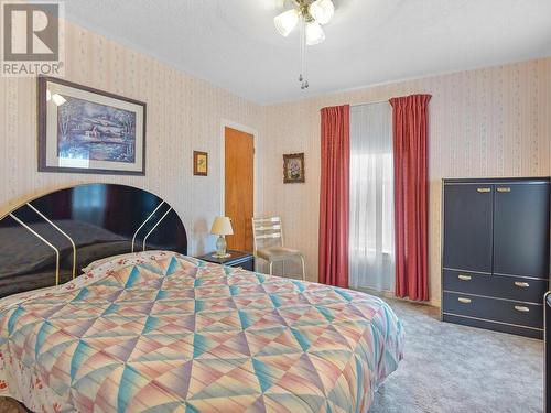 5 Halliday Street, Brockville, ON - Indoor Photo Showing Bedroom