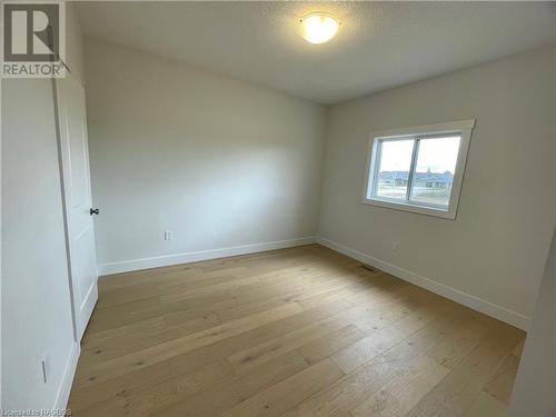 2nd Bedroom - 612 26Th Avenue, Hanover, ON - Indoor Photo Showing Other Room