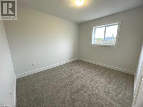 612 26Th Avenue, Hanover, ON - Indoor Photo Showing Other Room