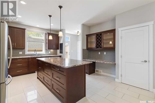 738 4Th Street, Saskatoon, SK - Indoor Photo Showing Kitchen With Upgraded Kitchen