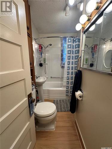 236 3Rd Avenue N, Kamsack, SK - Indoor Photo Showing Bathroom