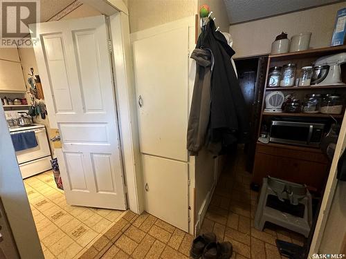 236 3Rd Avenue N, Kamsack, SK - Indoor Photo Showing Kitchen