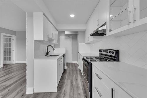 851 Queenston Road|Unit #706, Hamilton, ON - Indoor Photo Showing Kitchen With Upgraded Kitchen