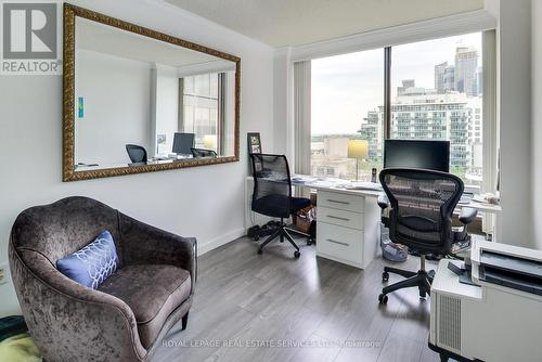 804 - 2045 Lake Shore Boulevard W, Toronto W06, ON - Indoor Photo Showing Office