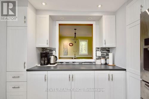 1236 Golden Beach Road, Bracebridge, ON - Indoor Photo Showing Kitchen