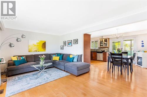157 Cranbrook Crescent, Sudbury, ON - Indoor Photo Showing Living Room
