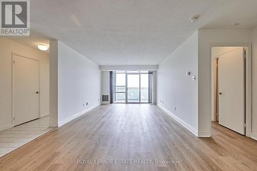 803 - 1093 Kingston Road, Toronto, ON - Indoor Photo Showing Other Room