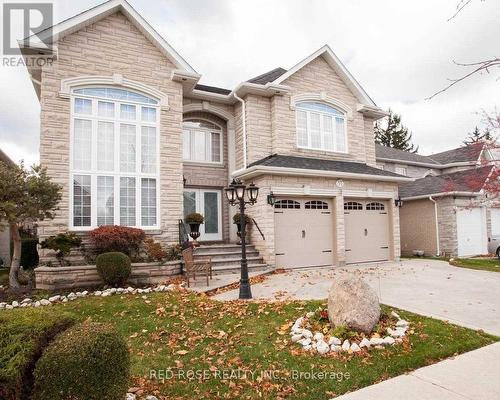 53 Chantilly Crescent, Richmond Hill, ON - Outdoor With Facade
