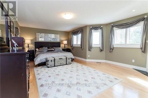 53 Chantilly Crescent, Richmond Hill, ON - Indoor Photo Showing Bedroom