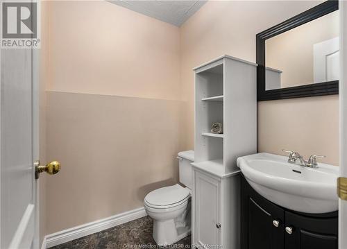 30 Pelagie St, Dieppe, NB - Indoor Photo Showing Bathroom