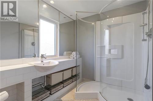 62 Westshore Dr, Pointe Du Chene, NB - Indoor Photo Showing Bathroom