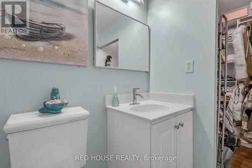 702 - 1210 Radom Street, Pickering, ON - Indoor Photo Showing Bathroom