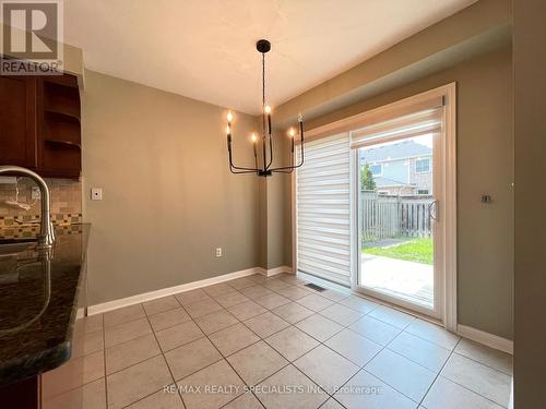 1651 Gowling Terrace, Milton, ON - Indoor