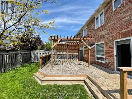 1651 Gowling Terrace, Milton, ON - Outdoor