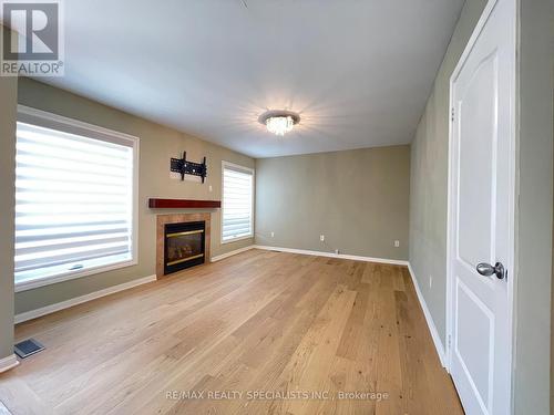 1651 Gowling Terrace, Milton, ON - Indoor With Fireplace
