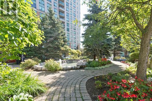 2337 - 125 Omni Drive, Toronto, ON - Outdoor