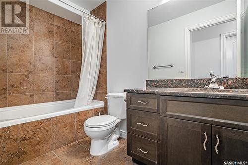 104 227 Pinehouse Drive, Saskatoon, SK - Indoor Photo Showing Bathroom
