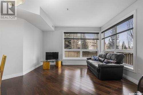 104 227 Pinehouse Drive, Saskatoon, SK - Indoor Photo Showing Living Room