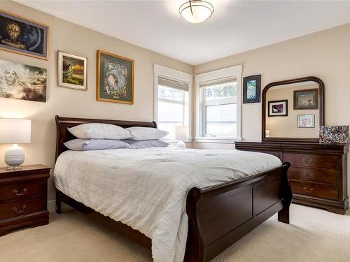 513 Schubert Pl, Ladysmith, BC - Indoor Photo Showing Bedroom
