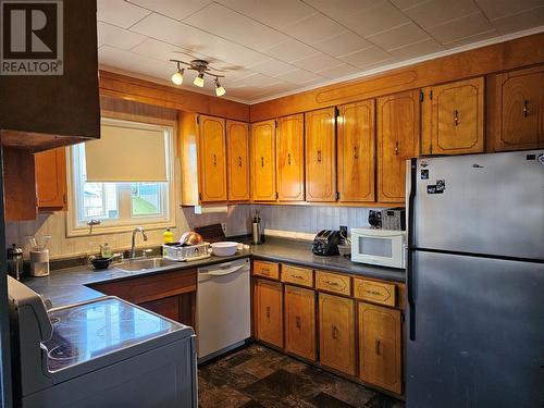 4 Matthew'S Road, Channel-Port Aux Basques, NL - Indoor Photo Showing Kitchen With Double Sink