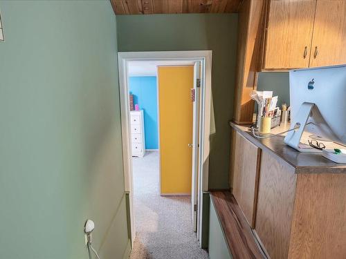 694 Dogwood Cres, Gabriola Island, BC - Indoor Photo Showing Other Room