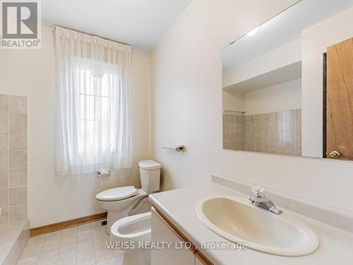 15 Viva Court, Vaughan, ON - Indoor Photo Showing Bathroom