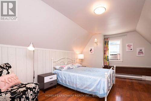 83 Hollywood Crescent, Toronto, ON - Indoor Photo Showing Bedroom