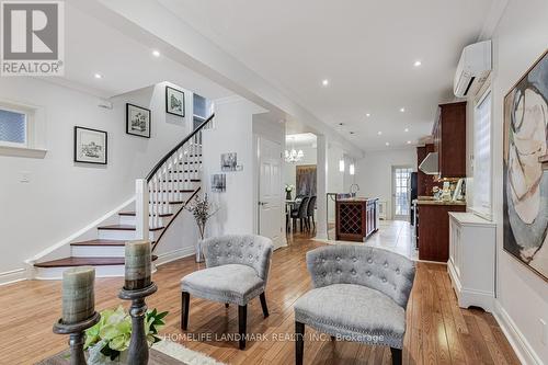 83 Hollywood Crescent, Toronto, ON - Indoor Photo Showing Living Room