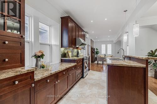 83 Hollywood Crescent, Toronto, ON - Indoor Photo Showing Kitchen