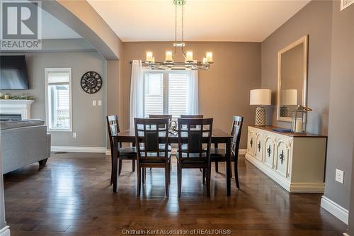 125 Morning Glory Lane, Chatham, ON - Indoor Photo Showing Dining Room