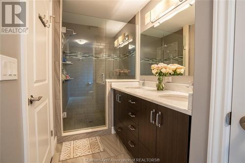 125 Morning Glory Lane, Chatham, ON - Indoor Photo Showing Bathroom