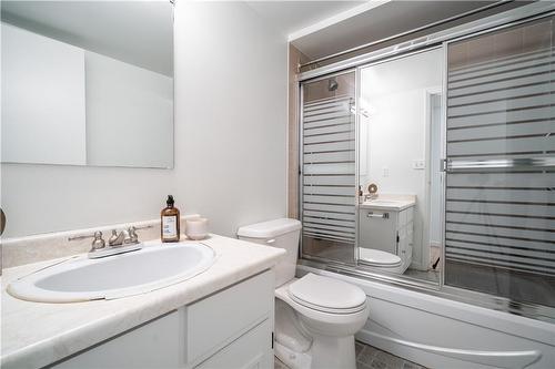 23 Main Street|Unit #603, Hamilton, ON - Indoor Photo Showing Bathroom