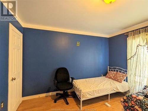 812 Dougall Avenue, Windsor, ON - Indoor Photo Showing Bedroom