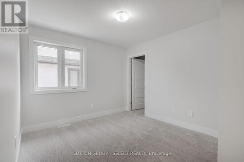 28 - 7966 Fallon Drive, Lucan Biddulph, ON - Indoor Photo Showing Other Room