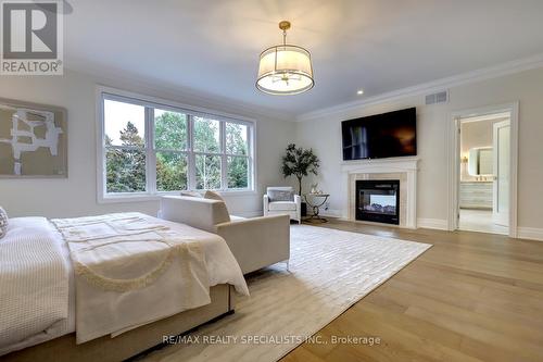 520 Gladwyne Court, Mississauga, ON - Indoor Photo Showing Bedroom With Fireplace