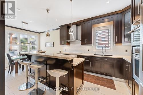 7 Compton Crescent, Toronto, ON - Indoor Photo Showing Kitchen With Upgraded Kitchen
