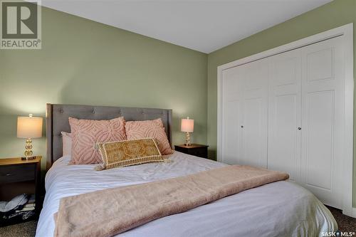 4111 E Green Apple Drive, Regina, SK - Indoor Photo Showing Bedroom