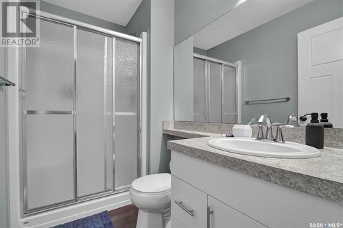 4111 E Green Apple Drive, Regina, SK - Indoor Photo Showing Bathroom