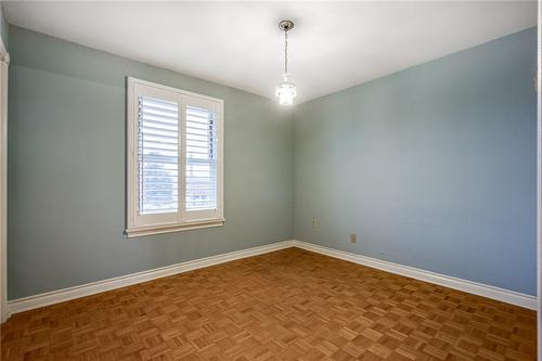 24 Bosna Court, Hamilton, ON - Indoor Photo Showing Other Room