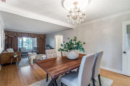 24 Bosna Court, Hamilton, ON - Indoor Photo Showing Dining Room