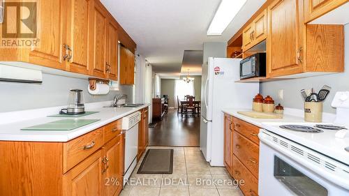 3711 Brunel Road, Lake Of Bays, ON - Indoor Photo Showing Kitchen