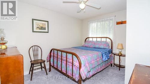 3711 Brunel Road, Lake Of Bays, ON - Indoor Photo Showing Bedroom