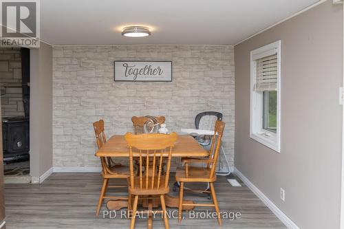 19 Newman Road, Kawartha Lakes, ON - Indoor Photo Showing Dining Room