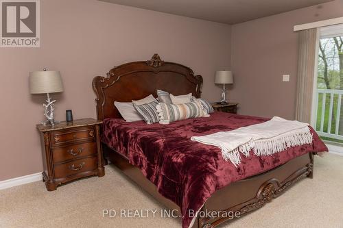 19 Newman Road, Kawartha Lakes, ON - Indoor Photo Showing Bedroom