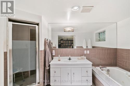 382 Brooke Avenue, Toronto, ON - Indoor Photo Showing Bathroom