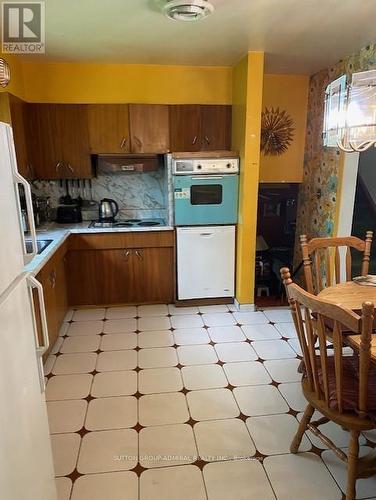 341 Pleasant Avenue, Toronto, ON - Indoor Photo Showing Kitchen