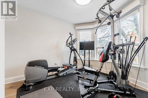 204 Montrose Avenue, Toronto, ON - Indoor Photo Showing Gym Room