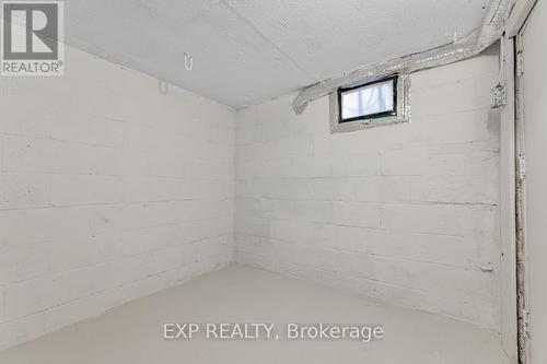 204 Montrose Avenue, Toronto, ON - Indoor Photo Showing Other Room